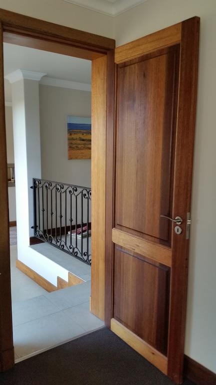 6 On Acacia Bed & Breakfast โจฮันเนสเบิร์ก ห้อง รูปภาพ